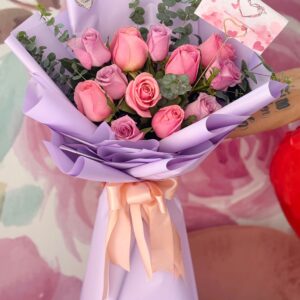 ramo de 12 rosas