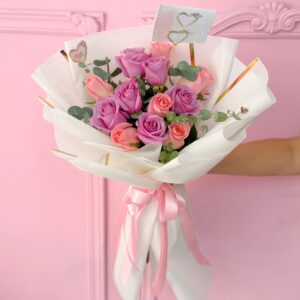 ramo de 12 rosas