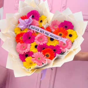 ramo corazon de gerberas