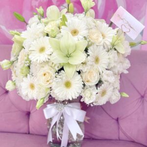 jarron de gerberas y rosas