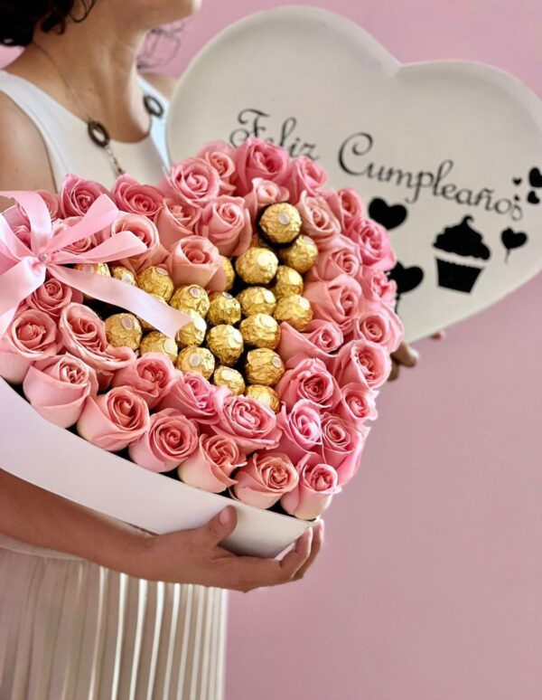 Caja 65 rosas & chocolates