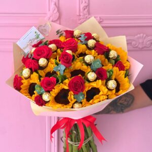 Ramo de 36 rosas y girasoles