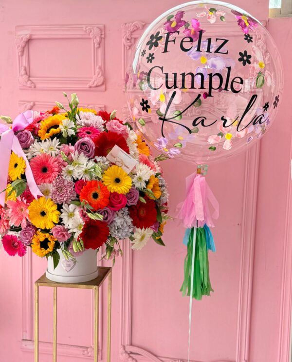 caja flores y globos