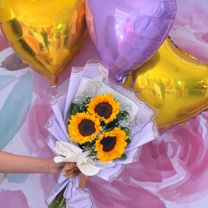 ramo de 3 girasoles con globos